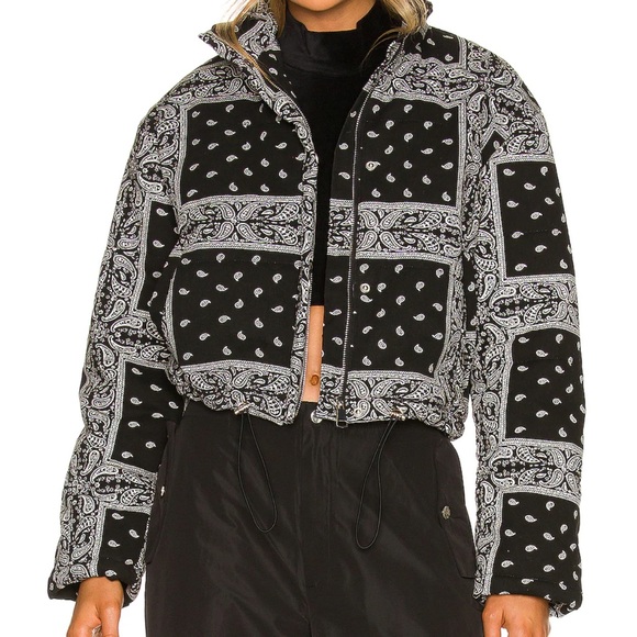 Superdown Gianina Puffer Jacket in Black - Picture 5 of 6